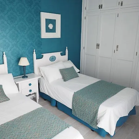 Villa Angela, Piscina Privada Climatizada Y Vistas Al Mar Cerca De Puerto Del Carmen 1200 Metros A Tu Disposicion Mácher