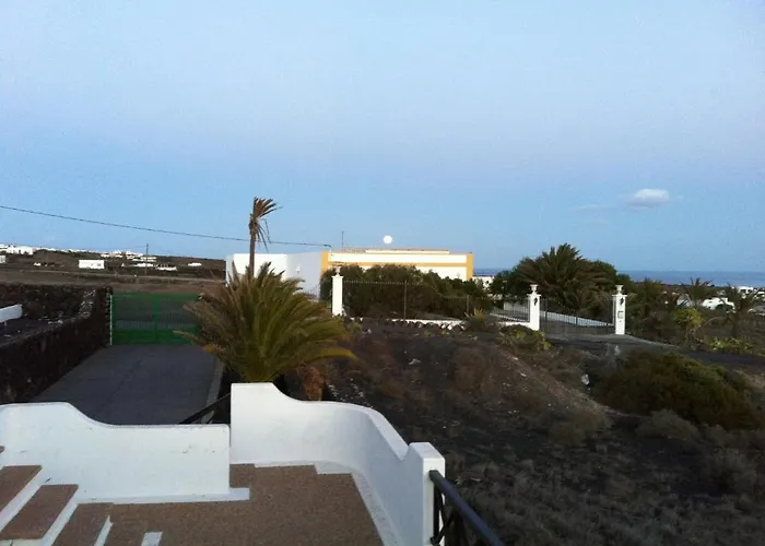 Villa Angela, Piscina Privada Climatizada Y Vistas Al Mar Cerca De Puerto Del Carmen 1200 Metros A Tu Disposicion Macher