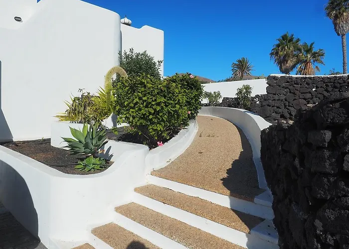 빌라 Angela, Piscina Privada Climatizada Y Vistas Al Mar Cerca De Puerto Del Carmen 1200 Metros A Tu Disposicion