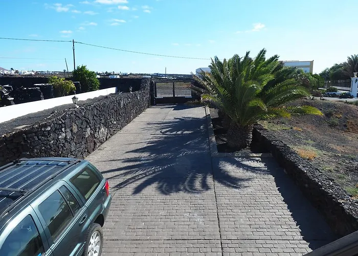 빌라 Angela, Piscina Privada Climatizada Y Vistas Al Mar Cerca De Puerto Del Carmen 1200 Metros A Tu Disposicion