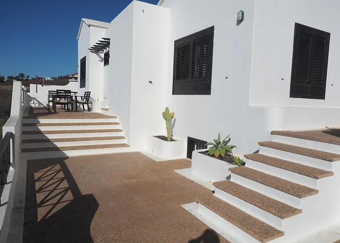 Angela, Piscina Privada Climatizada Y Vistas Al Mar Cerca De Puerto Del Carmen 1200 Metros A Tu Disposicion 빌라 Mácher