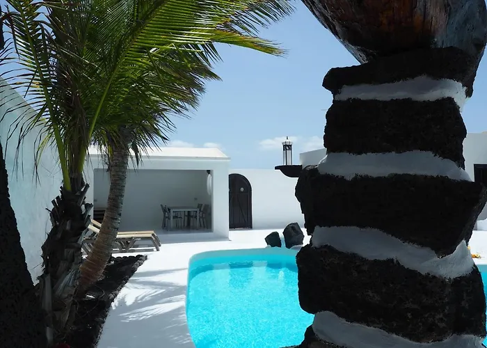 Angela, Piscina Privada Climatizada Y Vistas Al Mar Cerca De Puerto Del Carmen 1200 Metros A Tu Disposicion 빌라 Mácher