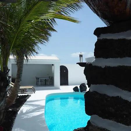 Angela, Piscina Privada Climatizada Y Vistas Al Mar Cerca De Puerto Del Carmen 1200 Metros A Tu Disposicion Vila Mácher