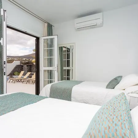 Angela, Piscina Privada Climatizada Y Vistas Al Mar Cerca De Puerto Del Carmen 1200 Metros A Tu Disposicion Vila *